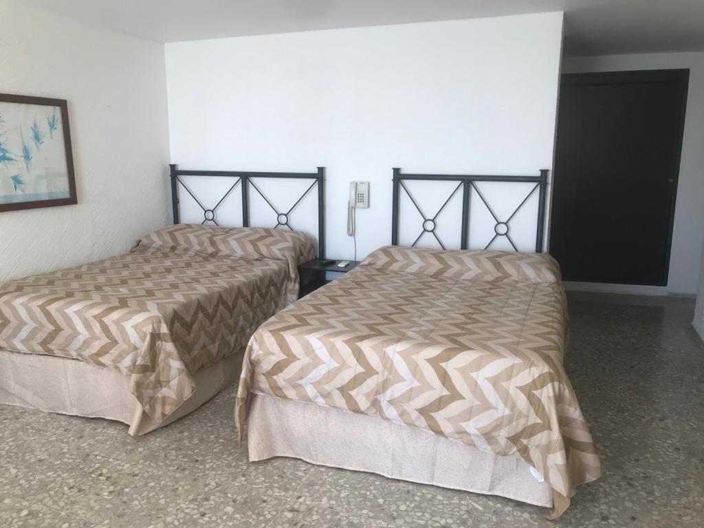 Suite Frente Al Mar En Torres Gemelas アカプルコ エクステリア 写真